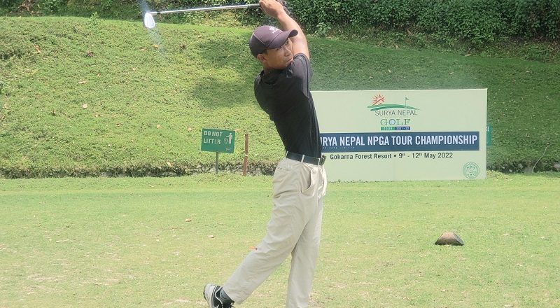 Subash takes lead going into the final round