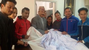 image-2452d18cd9666a544eecb1e98bcab27c9b4573dcd9735c11ba6bfc0bf9ce95f3-V