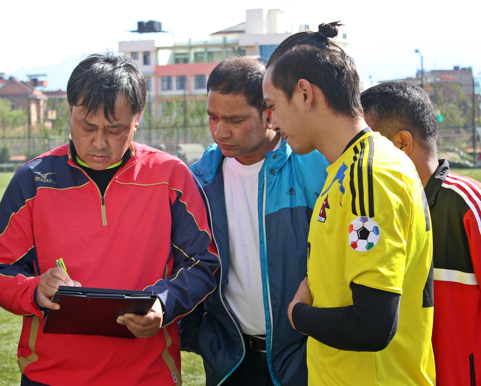 भिडियो: नेपाली फुटबल टोलीको पहिलो दिने प्रशिक्षण
