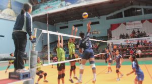 Police and new diamond nears winner trophy